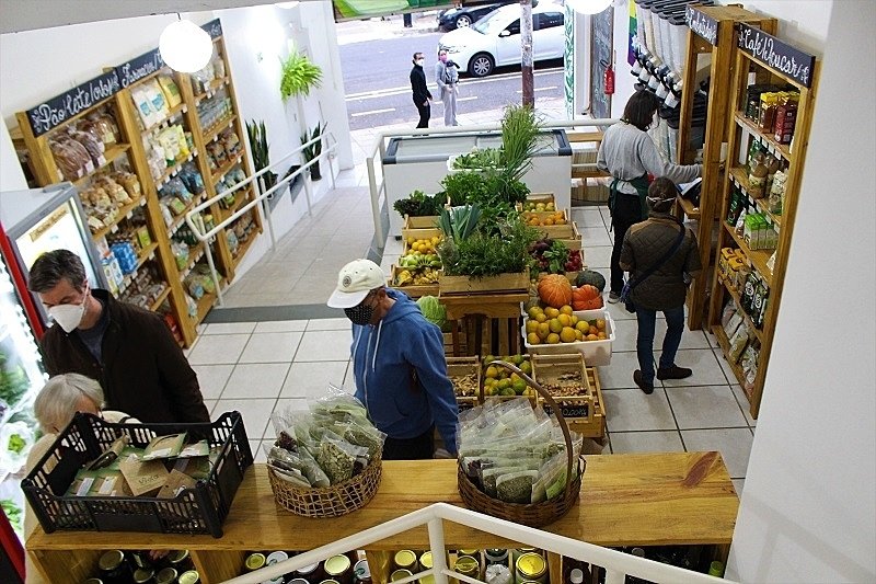 Armazém do Campo chega a Porto Alegre com produtos orgânicos e agenda cultural