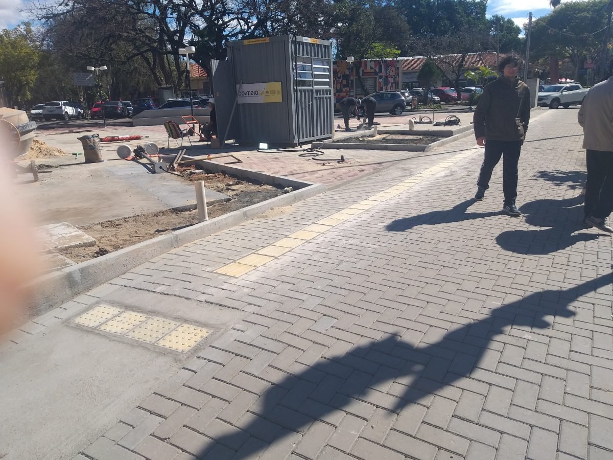 “Cidade lajota” toma mais um espaço da “cidade esponja”