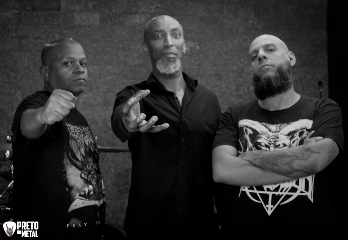 Em "Preto no Metal", exposição fotográfica e debate sobre o tema.