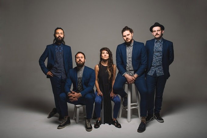 O som da “A Banda Mais Bonita da Cidade”, no Theatro São Pedro