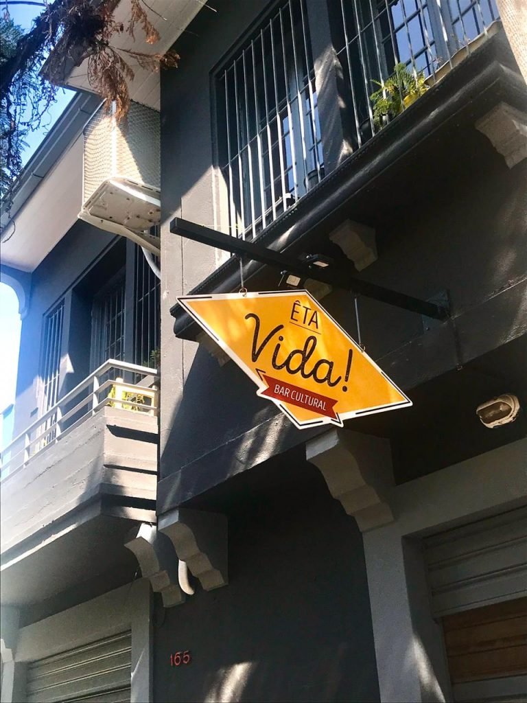 Novo bar cultural no Bom Fim inaugura com shows ao vivo em clima de botequim: Êta Vida!