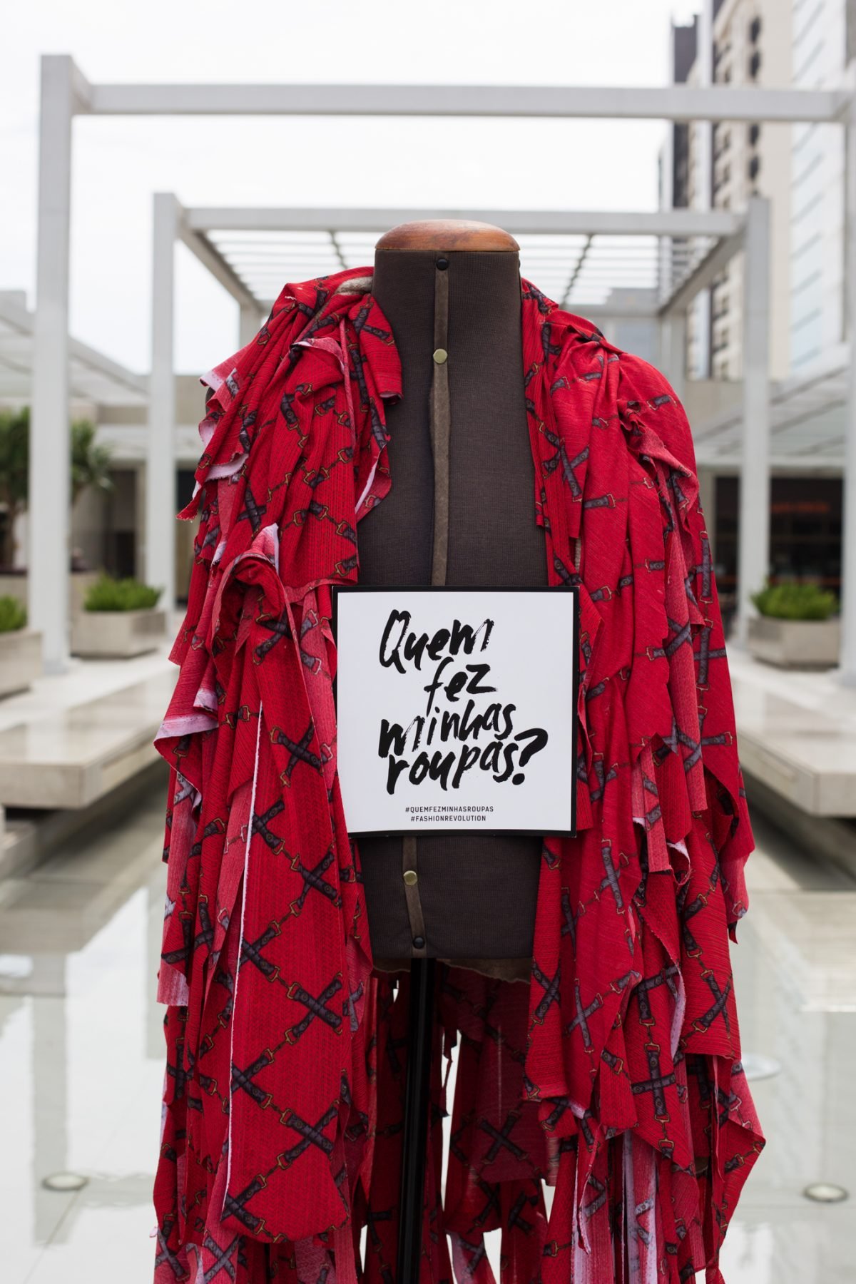 Semana Fashion Revolution 2020 joga luz sobre a segurança dos trabalhadores da moda