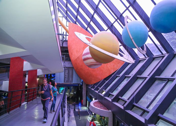 “Olhe para o céu”: Planetário do Rio monta exposição com fotos feitas da janela