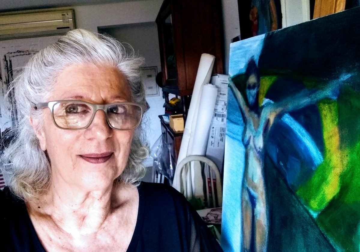 Colagem artística de Graça Craidy cria máscara para Covid- 19 igual ao rosto