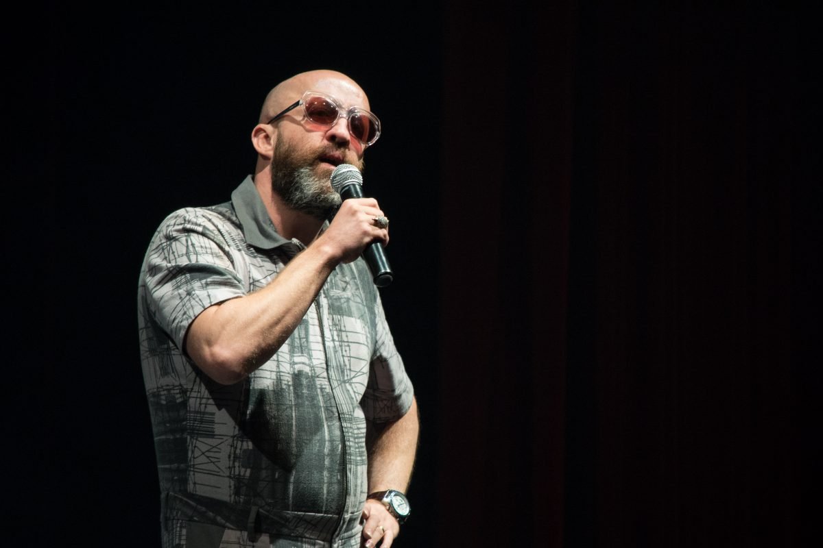 Para celebrar o Dia dos Pais, papo de pai e filho com Carpinejar