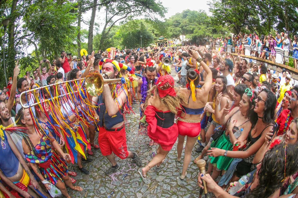 Bloco da Laje lança online o clipe da música ‘Lá vem gente’, dia 25 de setembro