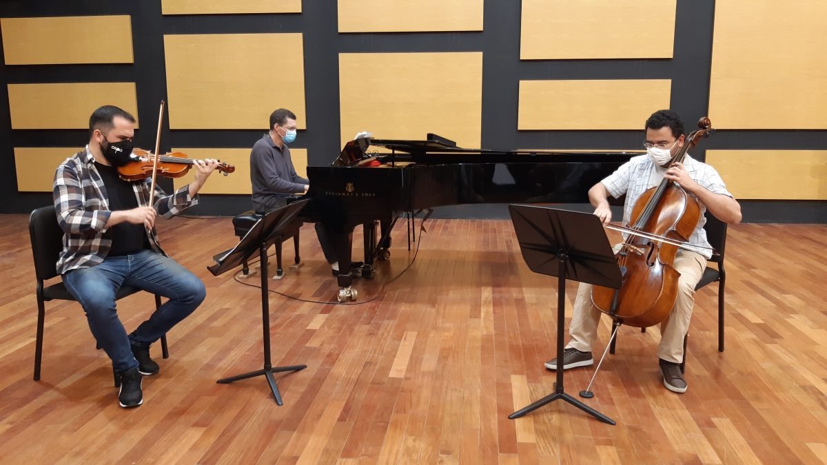 OSPA Live destaca Guerra-Peixe, Vivaldi e Boccherini com trio e Camerata da Escola