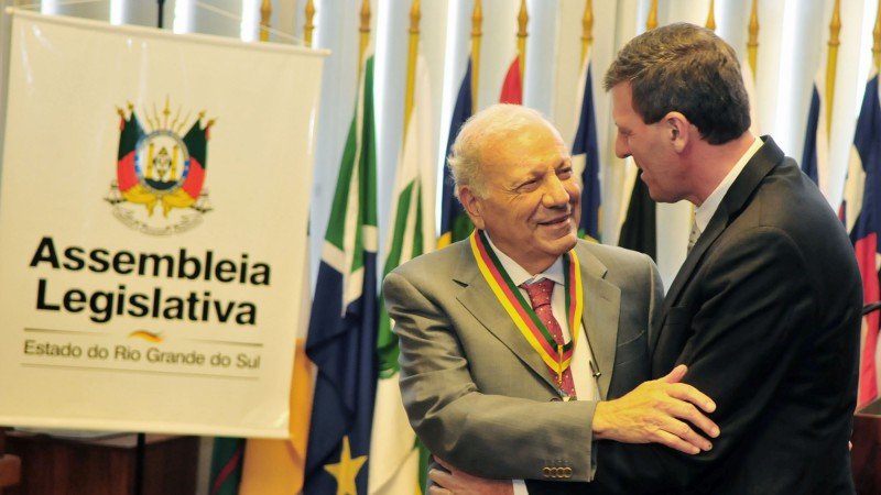 Morre Ivo Nesralla, pioneiro em transplante de coração no RS e ex-presidente da FOSPA