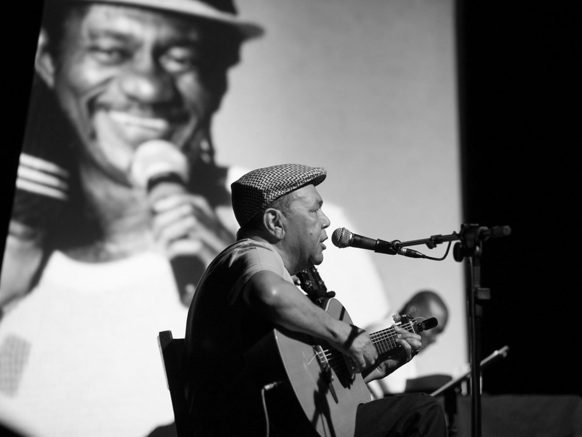 Parceiro de vida e de música de Luiz Melodia, Renato Piau faz homenagem ao artista