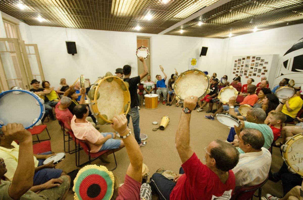 Inscrições gratuitas para oficinas de teatro, música, dança e artes visuais, na CCMQ