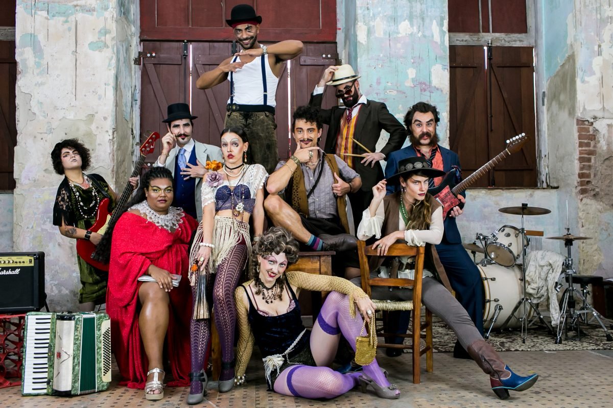 “Trago Sorte Mentira & Morte”, do Grupo Cerco de volta, no bar Agulha