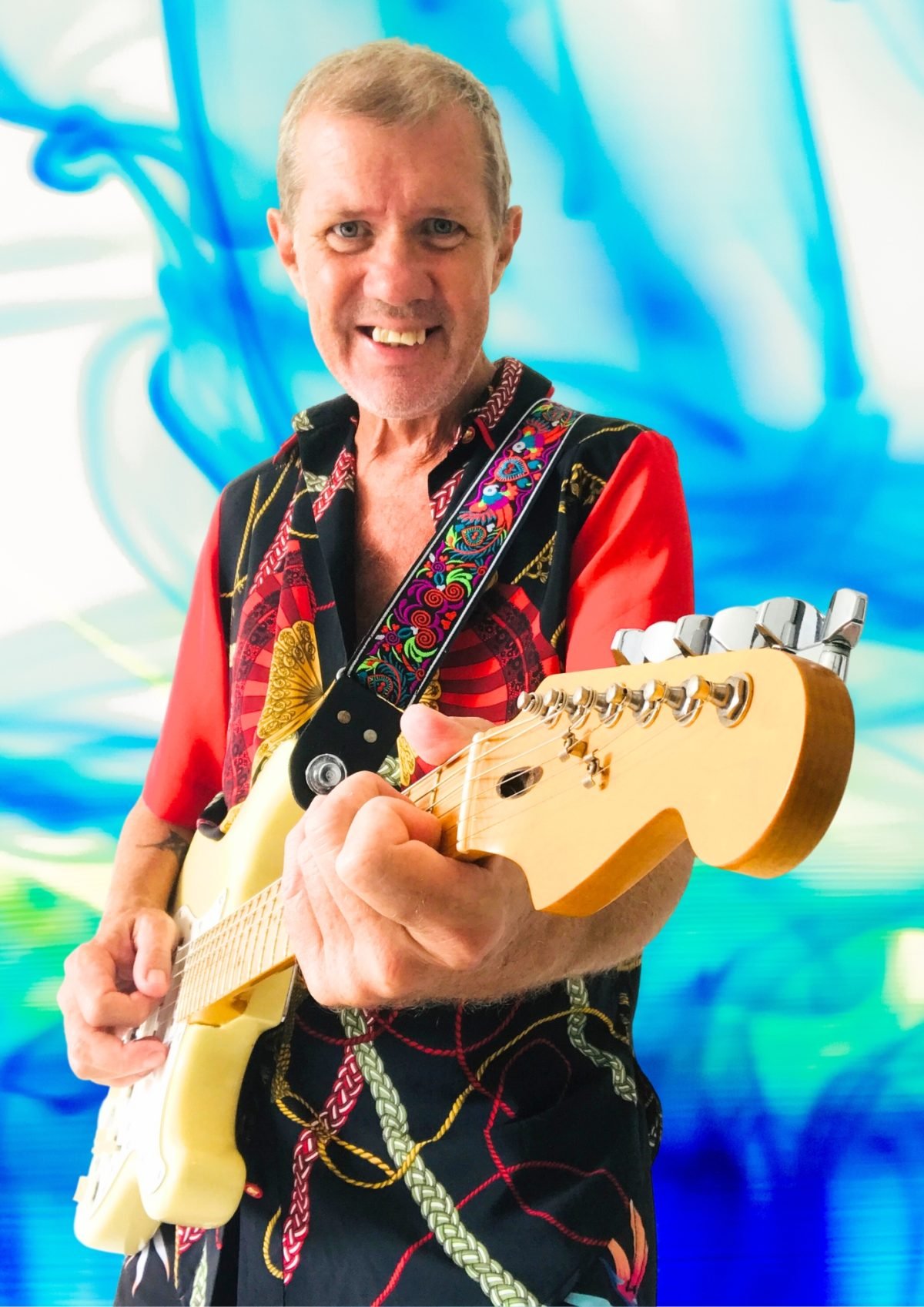 Wander Wildner e banda, celebrando o Dia Mundial do Rock, no Theatro Fuga