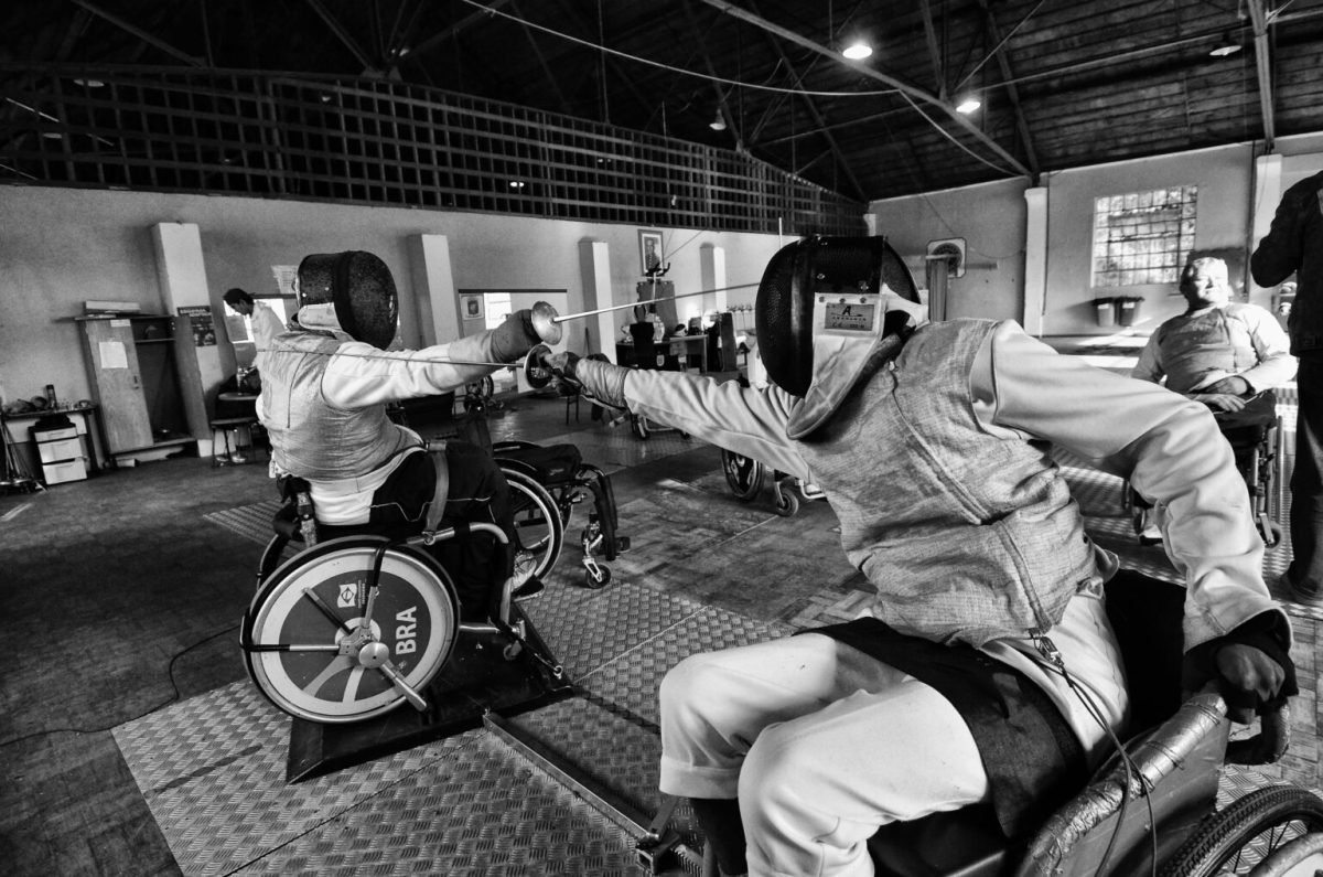 “Meio Fio – Vida De Cadeirante”, do fotógrafo Jorge Aguiar, em exposição no Centro Cultural da UFRGS