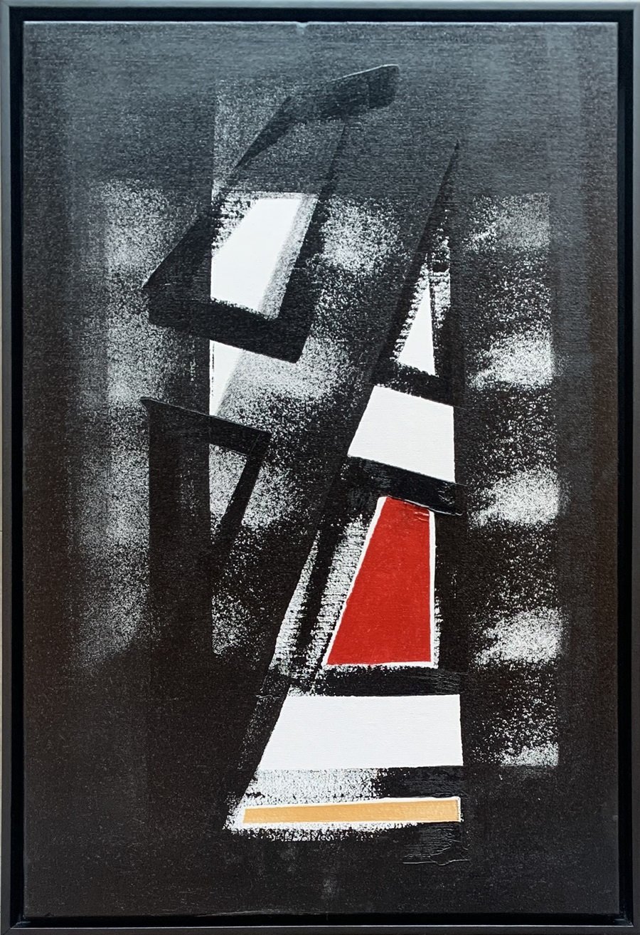 As pinturas abstratas em cores fortes, na exposição “Portais de Luz”, de Décio Rosolen