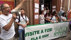 Secretária diz que só Justiça pode reverter a extinção da Zoobotânica