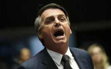 Bolsonaro aposta em confronto com o Congresso para reverter desgaste