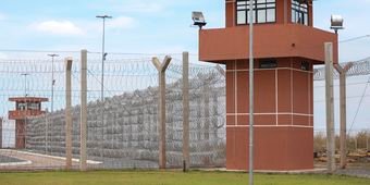 Forças Armadas vão reforçar segurança em presídio onde estão chefões do tráfico