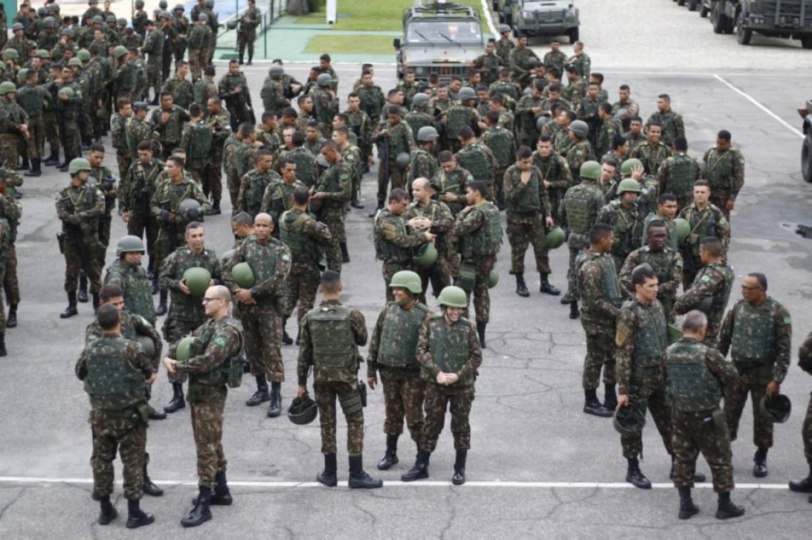 Mais de 100 mortes no rastro da anarquia militar no Ceará; Exército já está nas ruas