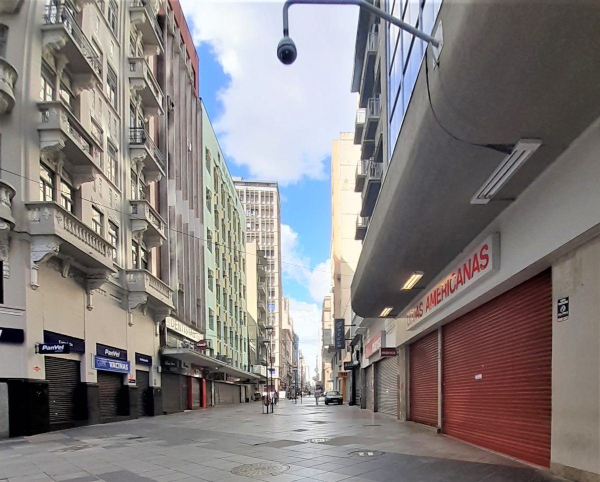 Governo publica novas regras para abertura controlada do comércio