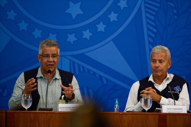 Mais de dois terços dos mortos pela Covid-19 no Brasil tem menos de 60 anos