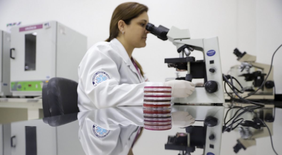 OMS diz que momento é de “extrema cautela” no Brasil