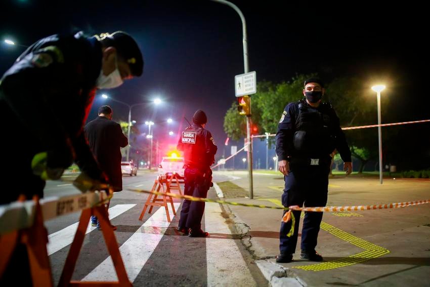 Com recorde em ocupações de UTI por Covid-19, Marchezan fecha orla e parques em Porto Alegre