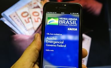 Auxílio emergencial: novos valores começam a ser depositados nesta terça