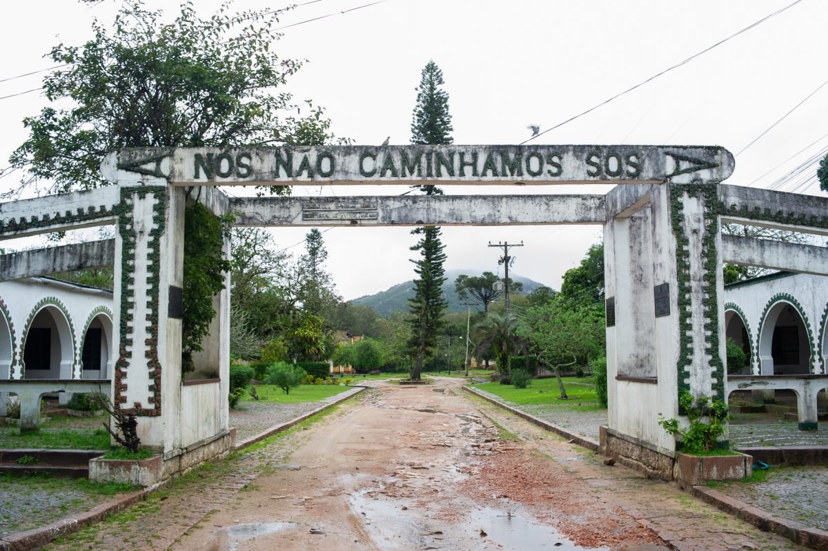 Embargo de ambulatório do Hospital Evangélico