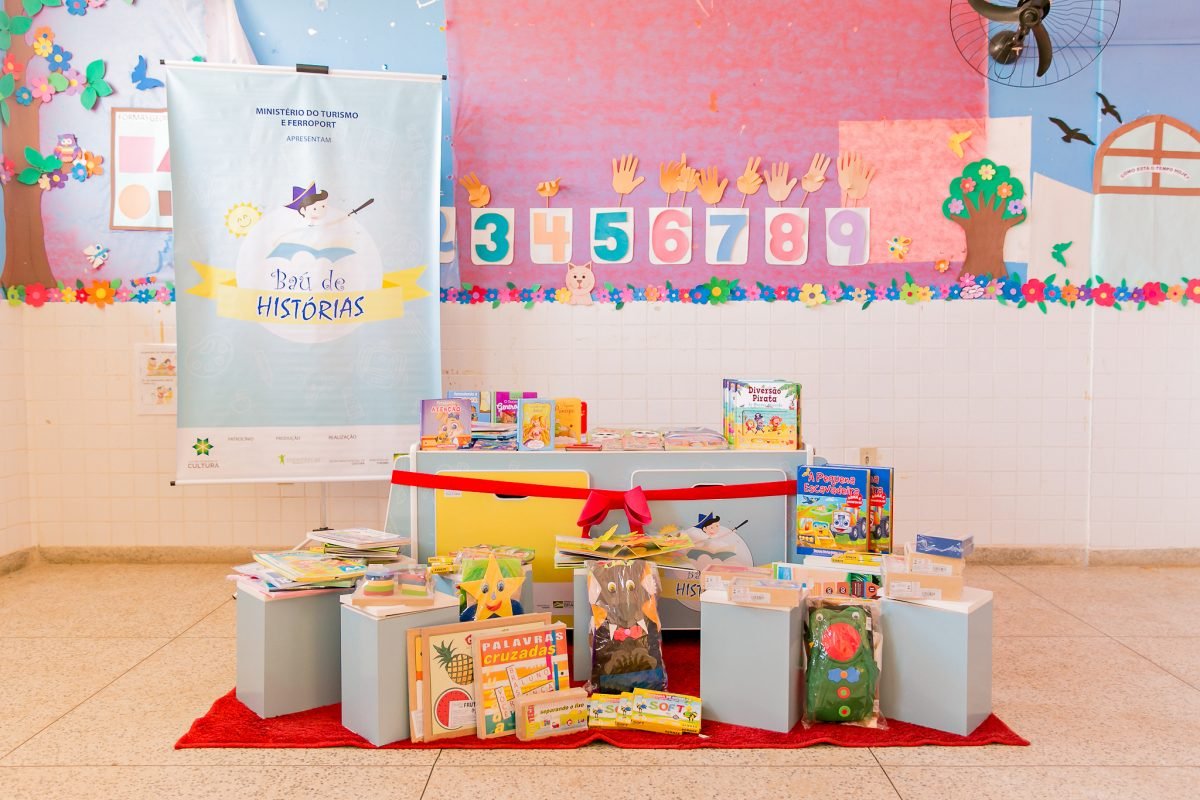 Projeto de incentivo à leitura doa brinquedoteca em Guaíba 