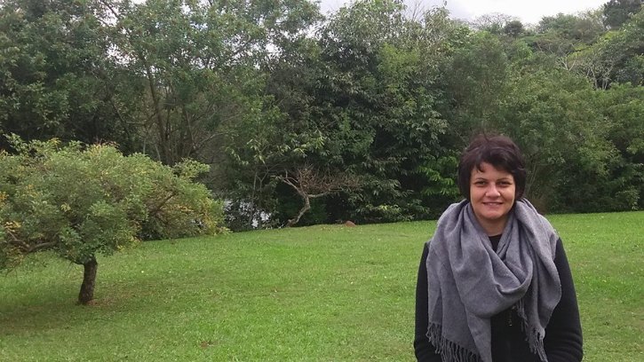 Débora mostra a importância de preservar os banhados, reservas de água e de biodiversidade / Acervo pessoal