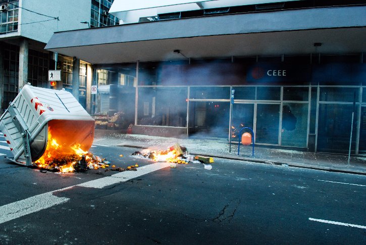 fotos-4-ato-contra-a-pec-thais-ratier-6