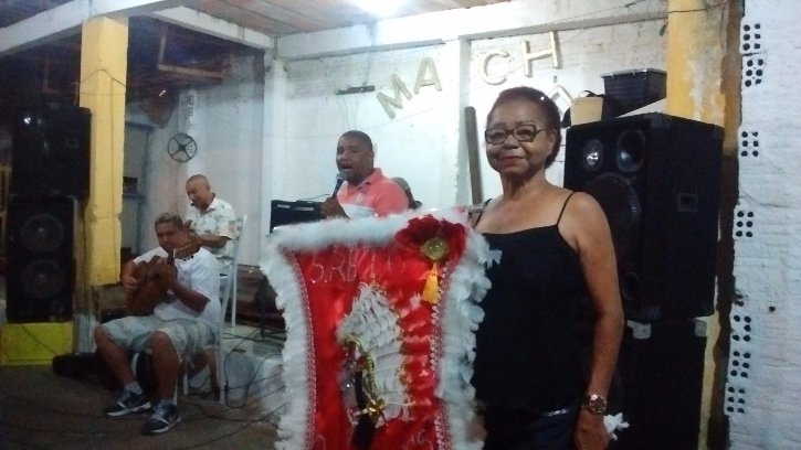 Dona Marlene, em um ensaio dos Comanches, em 2017 / Matheus Chaparini