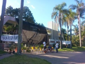 Funcionários, visitantes e zen budistas em defesa da Zoobotânica