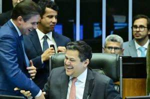 Em retaliação ao governo, oposição derruba vetos de Lula e restabelece o 