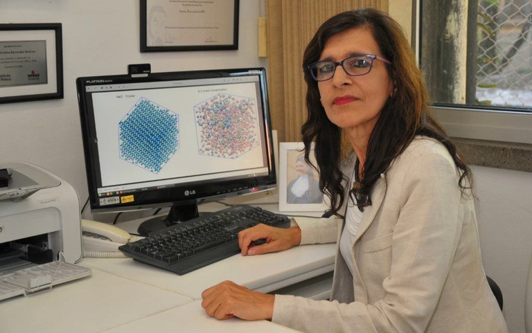 Reitora Márcia Barbosa: 