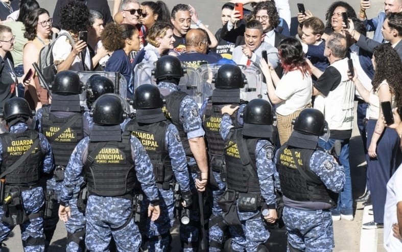 Frente convoca nova manifestação contra a privatização do DMAE